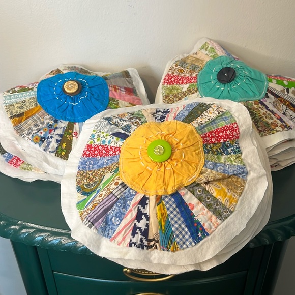 Handmade Other - Handmade Vintage 36 Colorful Feed Sack Cotton Dresden Pinwheels w Button Accents